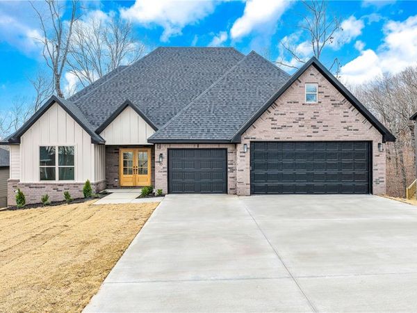10 York Drive , Bella Vista, AR 72714
