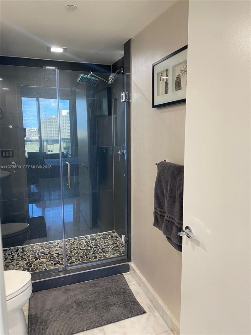 1800 Ocean Dr , Unit 1408, Hallandale Beach, FL 33009 Photo