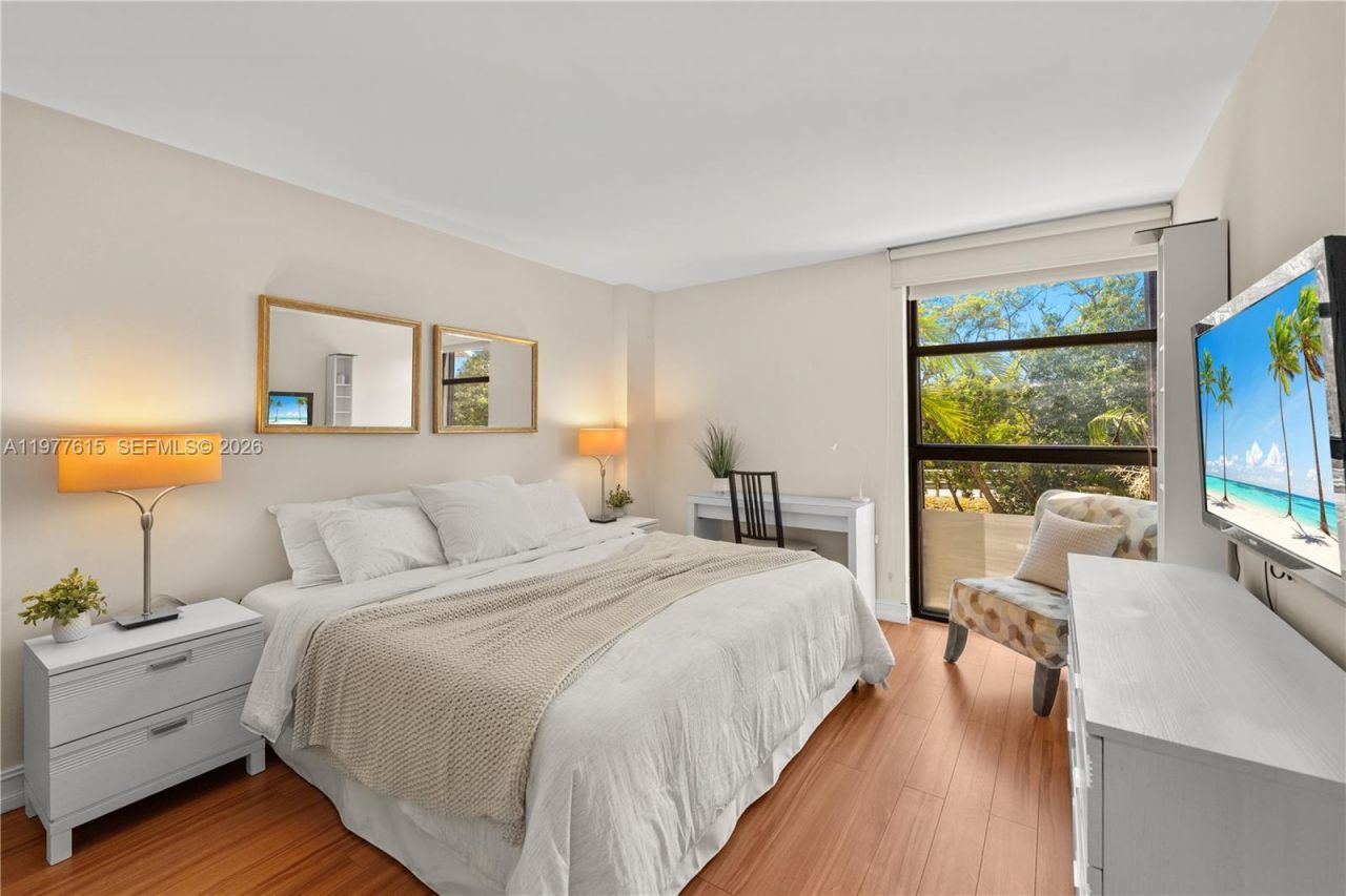 2501 Brickell Ave , Unit 309, Miami, FL 33129 Photo