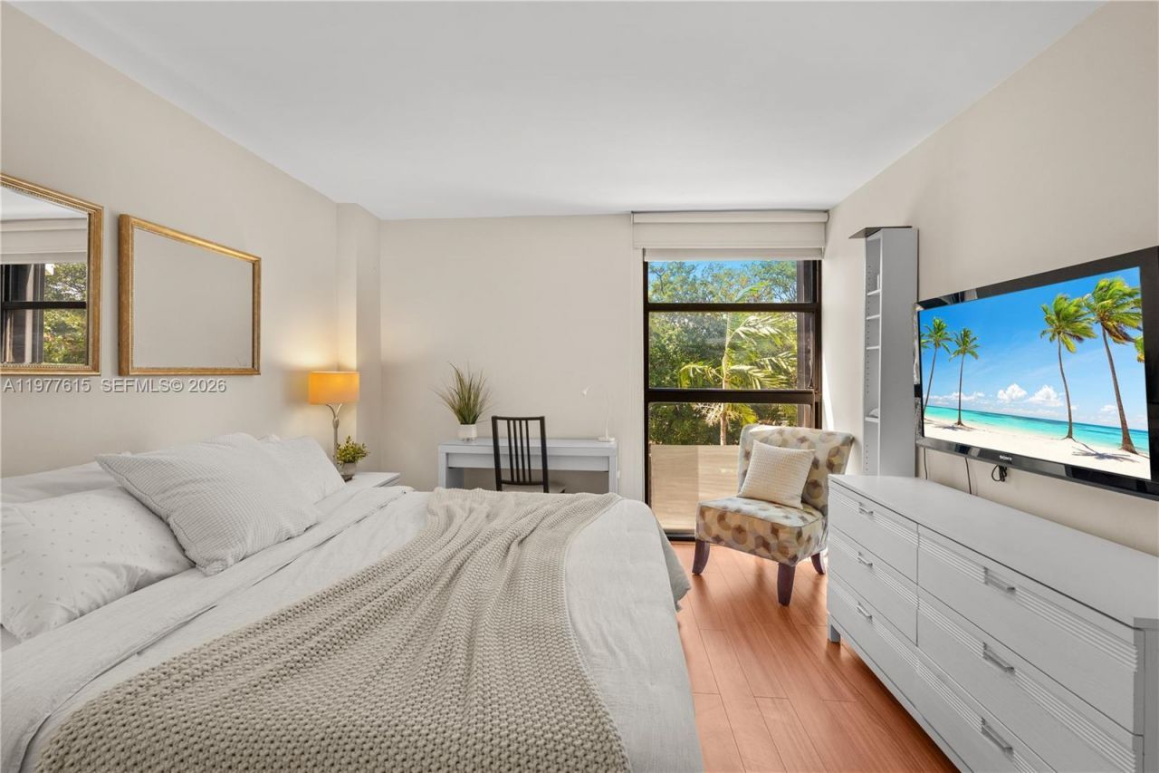 2501 Brickell Ave , Unit 309, Miami, FL 33129 Photo