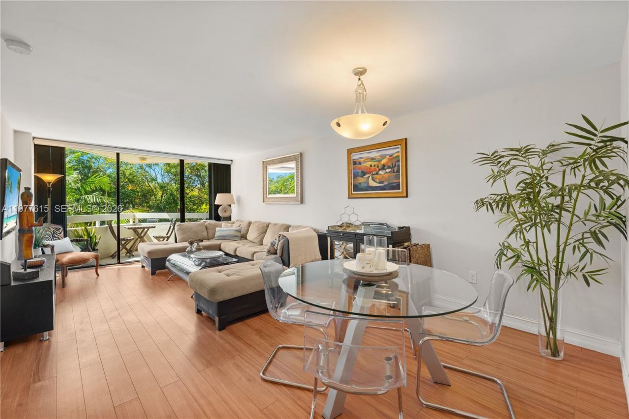 2501 Brickell Ave , Unit 309, Miami, FL 33129 Photo