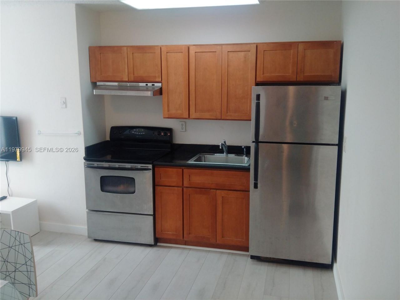 842 Meridian Ave, Unit 3C, Miami Beach, FL 33139 Photo