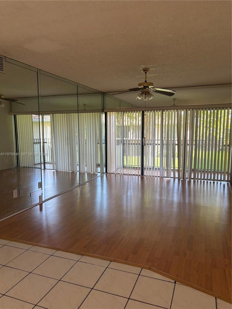 5981 Washington St , Unit 215, Hollywood, FL 33023 Photo