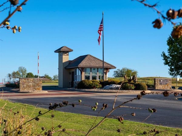 7128 Eagle Oaks Drive , Cleburne, TX 76093