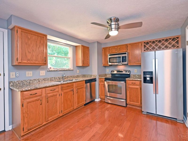 817 Woodlyn Drive S, Cincinnati, OH 45230 Photo 11