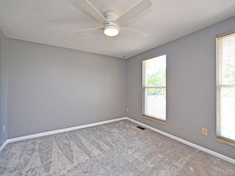 817 Woodlyn Drive S, Cincinnati, OH 45230 Photo 28
