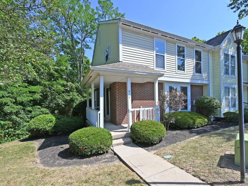 817 Woodlyn Drive S, Cincinnati, OH 45230 Photo 3