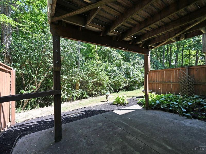 817 Woodlyn Drive S, Cincinnati, OH 45230 Photo 40