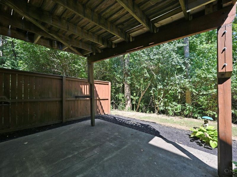 817 Woodlyn Drive S, Cincinnati, OH 45230 Photo 41