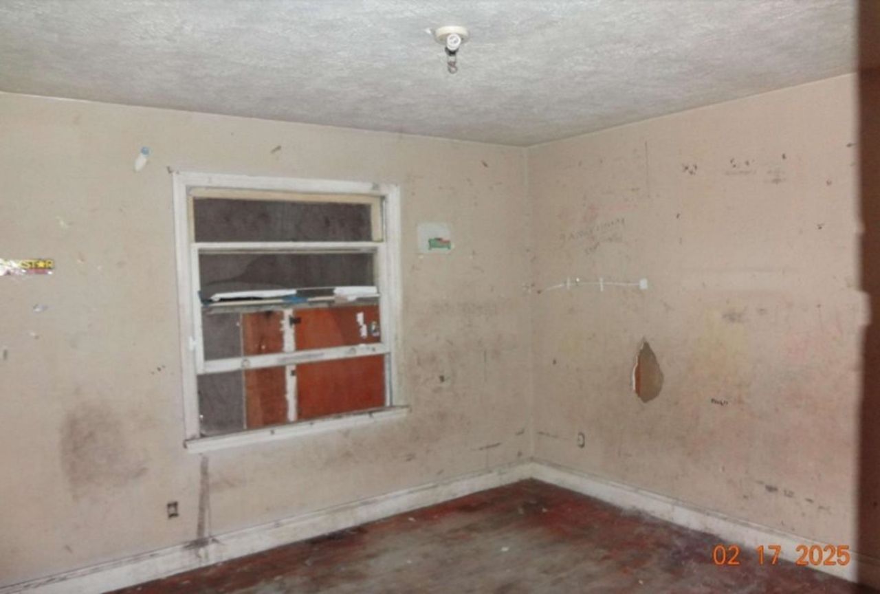 12 E Sassafras St. Photo 11