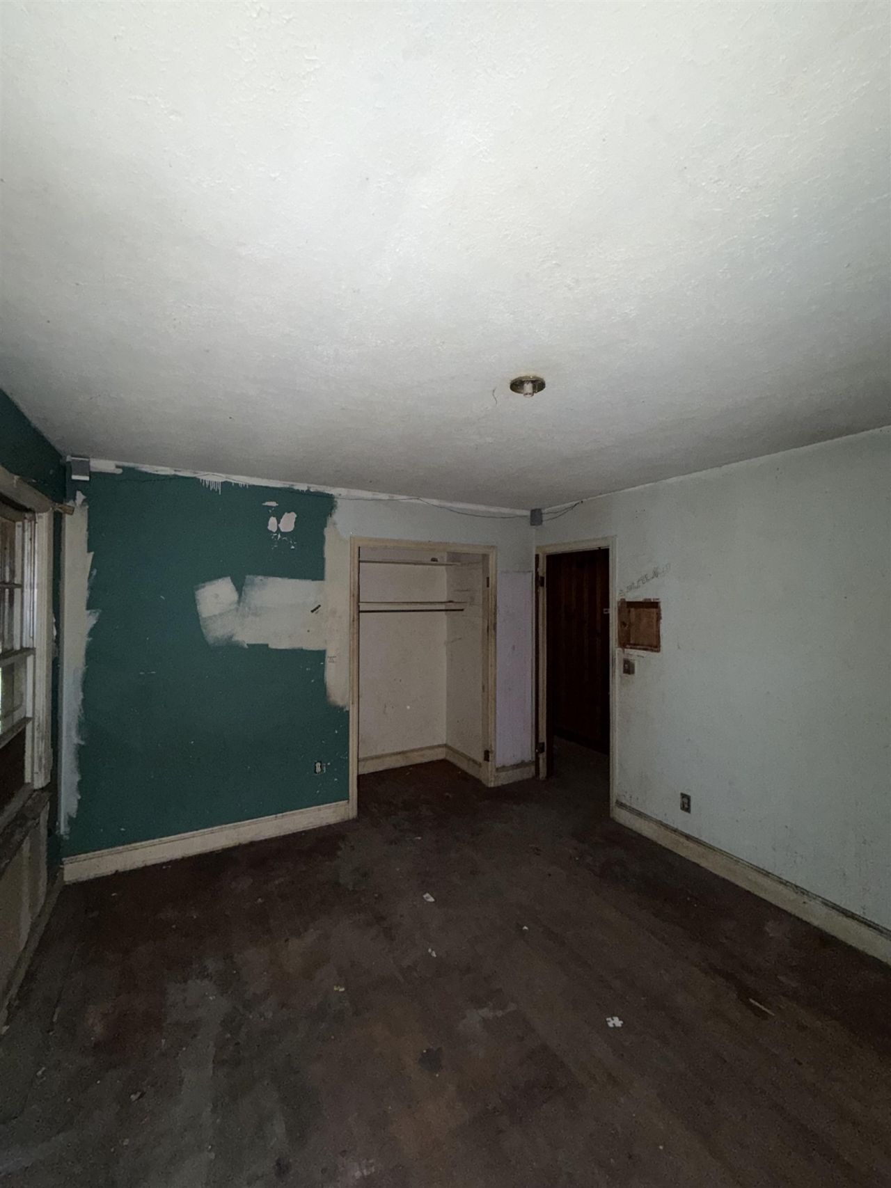 12 E Sassafras St. Photo 3