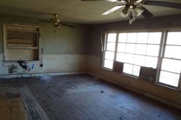 12 E Sassafras St. photo 4