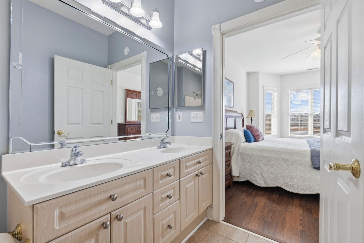 4861 Luster Leaf Circle Photo 6