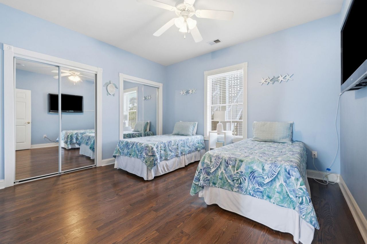 4861 Luster Leaf Circle Photo 8