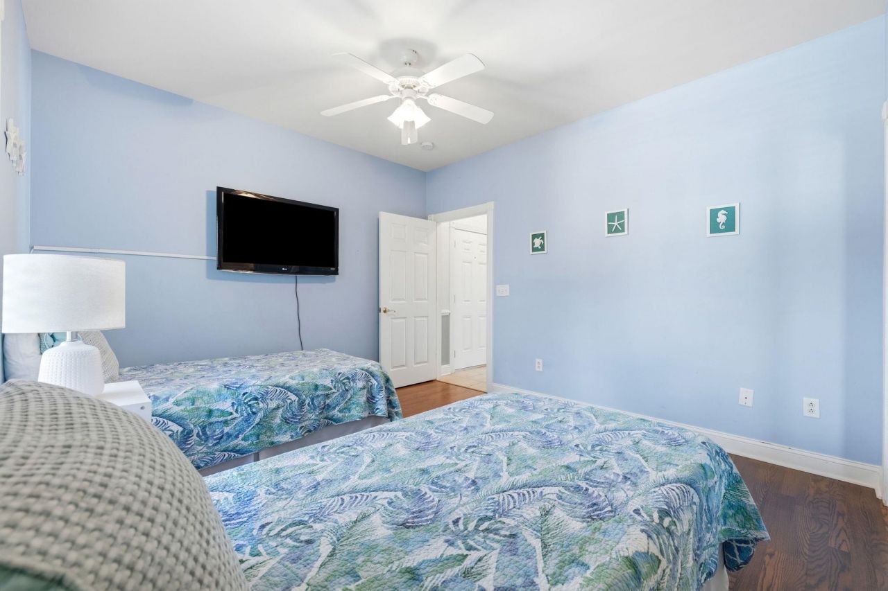 4861 Luster Leaf Circle Photo 9