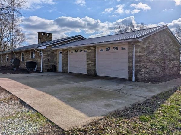 5171 Avon Road NE, Carrollton, OH 44615