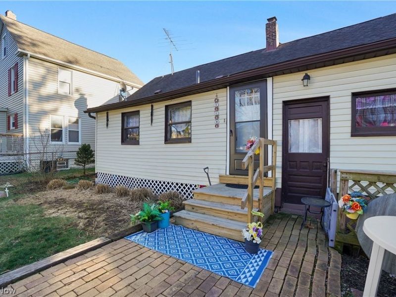 1237 Mcintosh Avenue, Akron, OH 44314 Photo 5