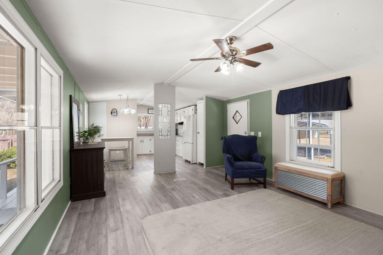 322 E Poplar Branch Drive Photo 6