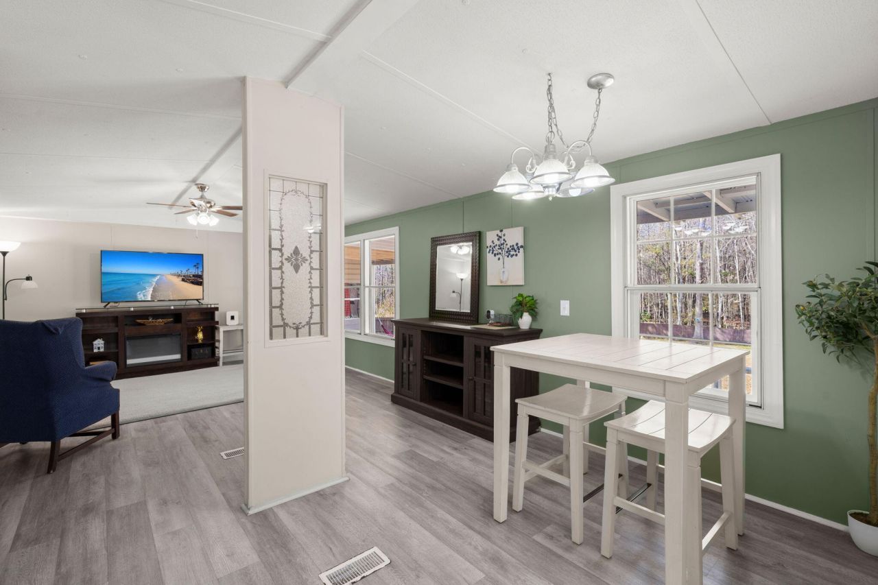 322 E Poplar Branch Drive Photo 8