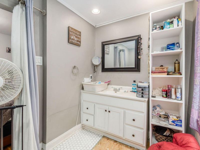 1002 Rose Place, Columbus, OH 43227 Photo 12