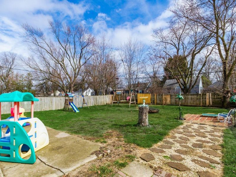 1002 Rose Place, Columbus, OH 43227 Photo 4