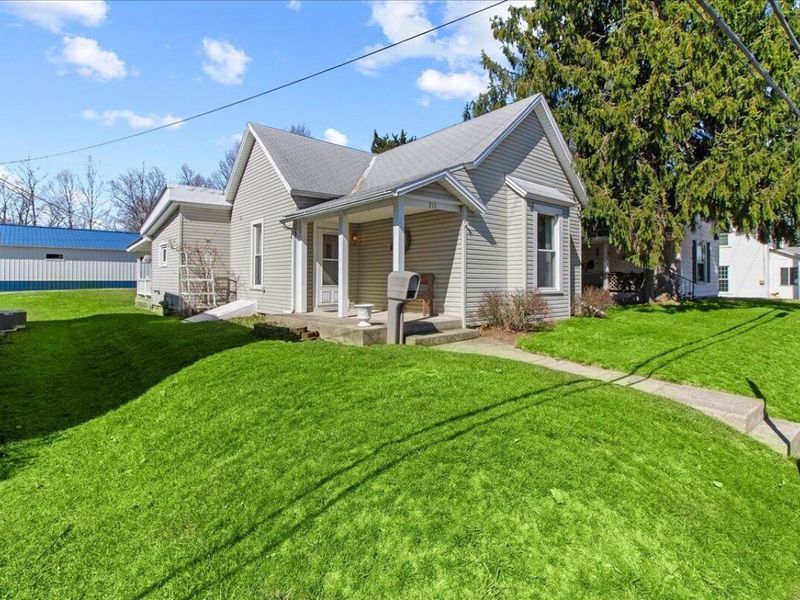 213 N Hayes Street, Bellefontaine, OH 43311 Photo 1