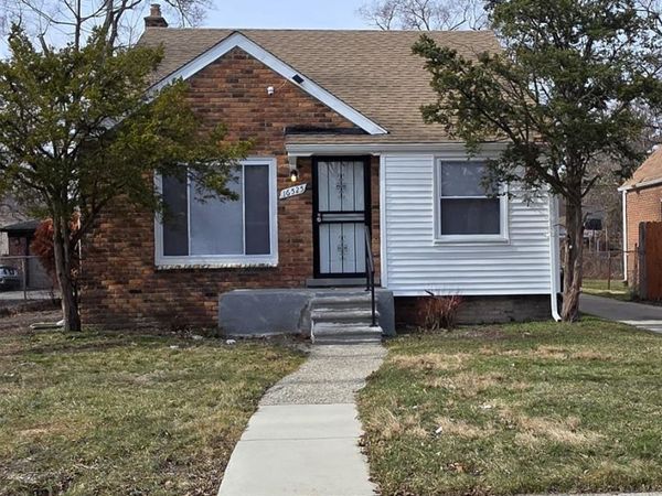 16525 Burt Road, Detroit, MI 48219