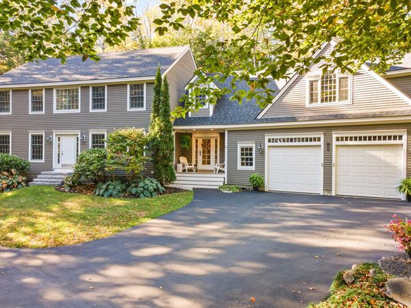 11 Fox Run Road, Falmouth, ME 04105