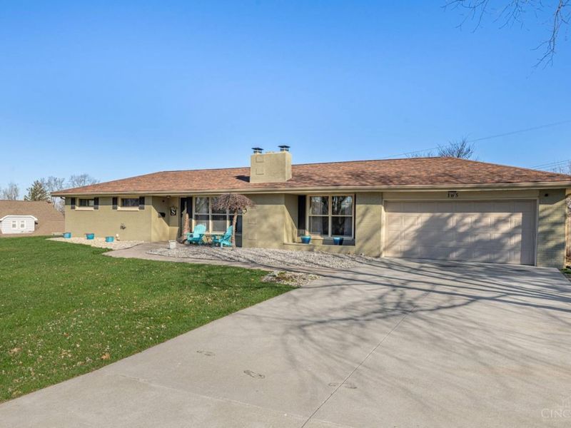 165 Elaine Drive, Franklin, OH 45005 Photo 2