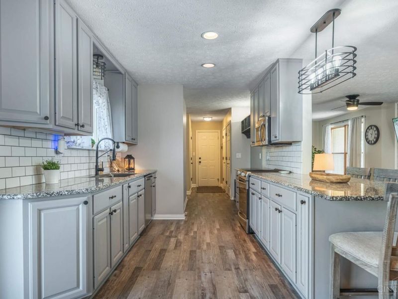 165 Elaine Drive, Franklin, OH 45005 Photo 4