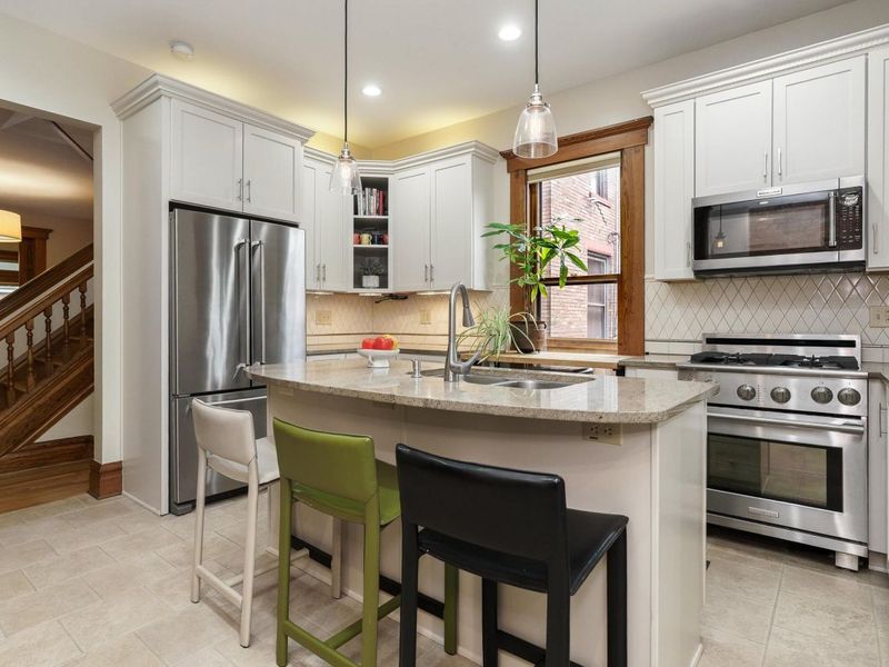 239 Buttles Avenue, Columbus, OH 43215 Photo 11