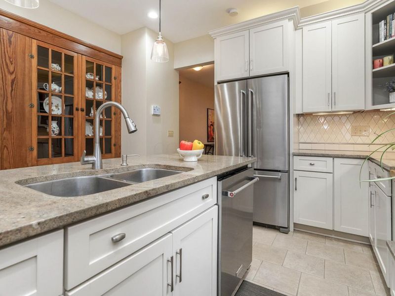 239 Buttles Avenue, Columbus, OH 43215 Photo 15