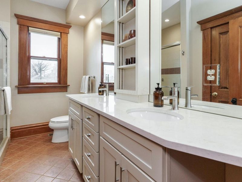 239 Buttles Avenue, Columbus, OH 43215 Photo 31