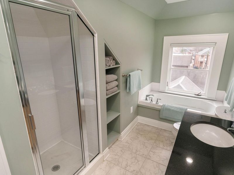 239 Buttles Avenue, Columbus, OH 43215 Photo 38