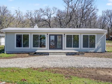 69418 S 325 Road, Wagoner, OK 74467