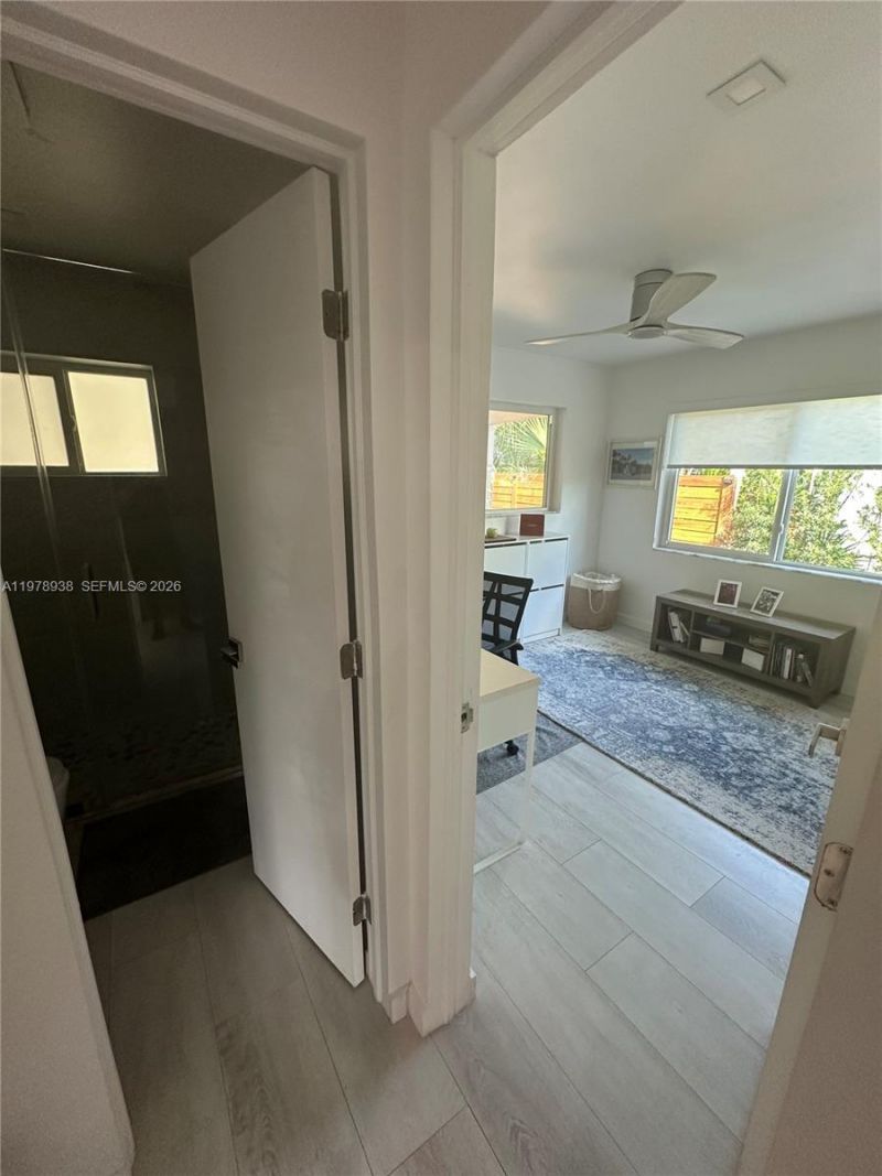 935 Lincoln St , Hollywood, FL 33019 Photo