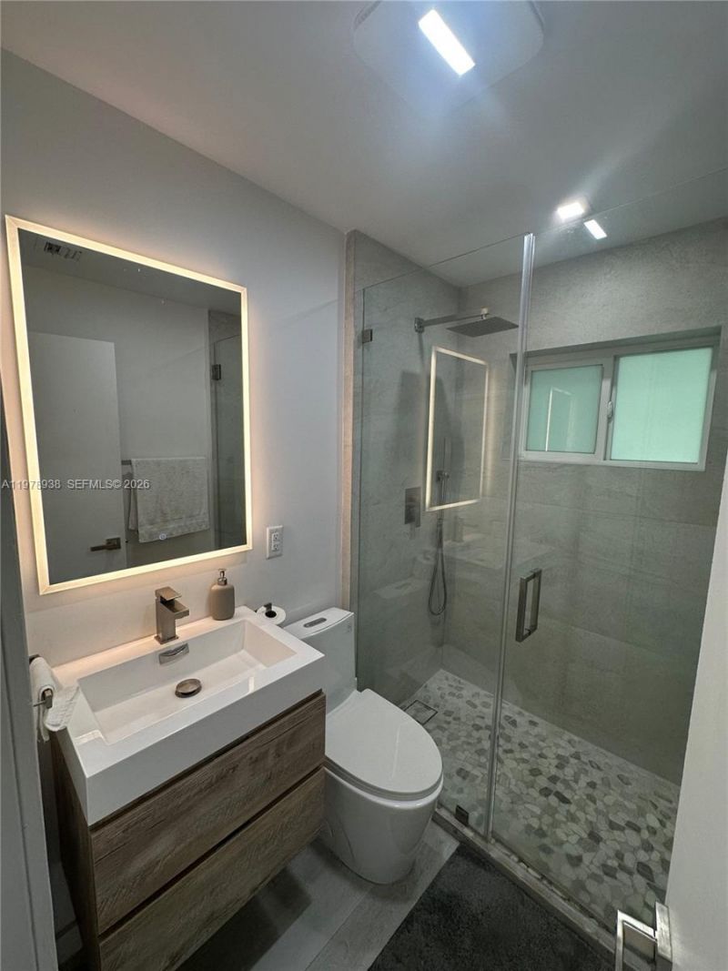 935 Lincoln St , Hollywood, FL 33019 Photo