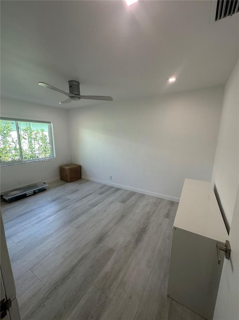 935 Lincoln St , Hollywood, FL 33019 Photo