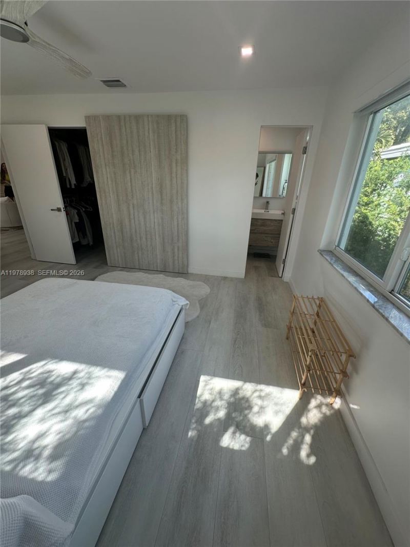 935 Lincoln St , Hollywood, FL 33019 Photo