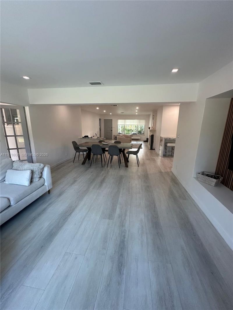 935 Lincoln St , Hollywood, FL 33019 Photo