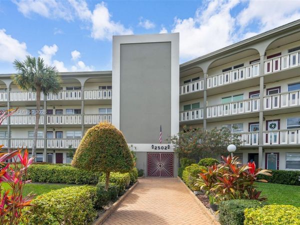 2502 Antigua Ter, Unit J3, Coconut Creek, FL 33066