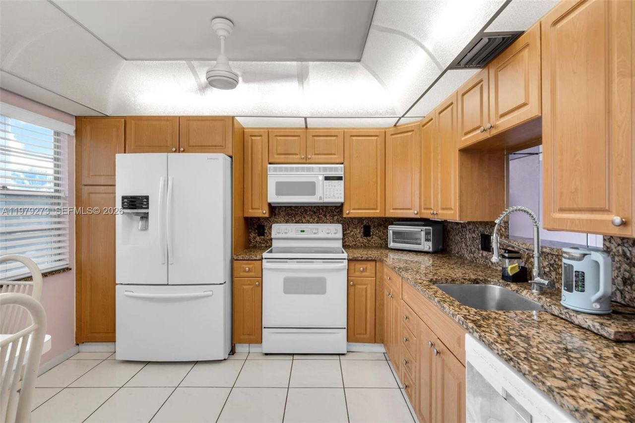 2502 Antigua Ter, Unit J3, Coconut Creek, FL 33066 Photo