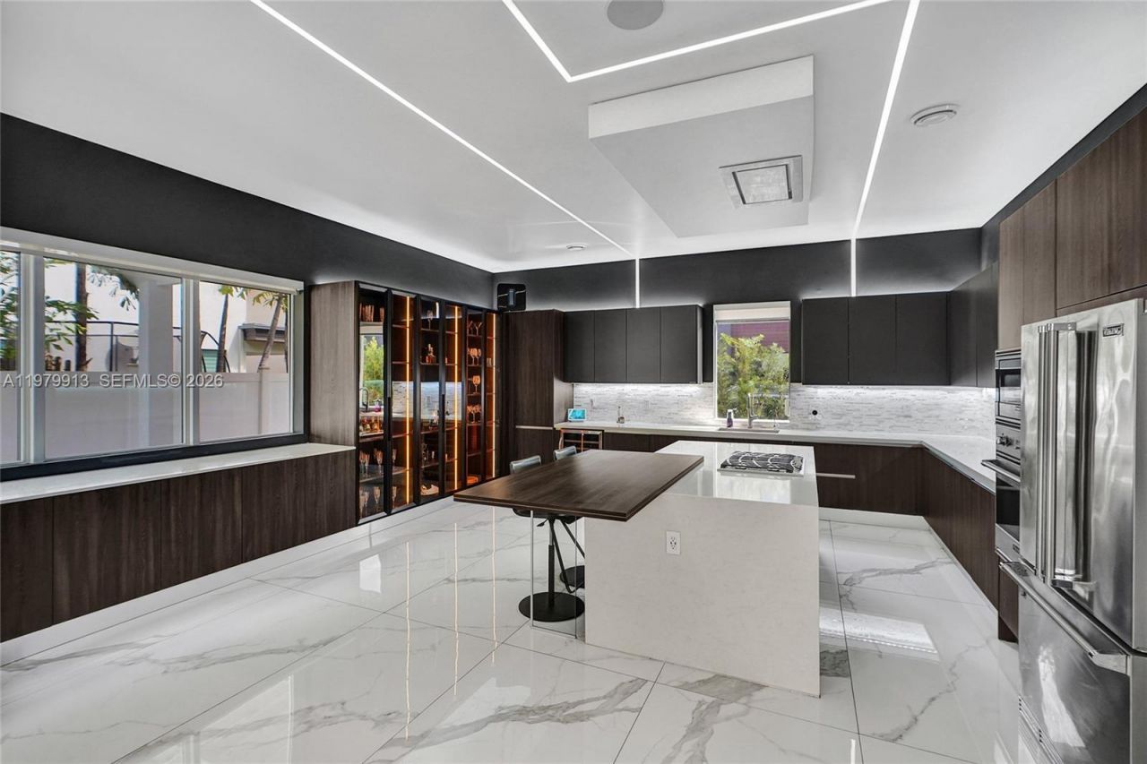 10223 NW 75th Ter , Unit ., Doral, FL 33178 Photo