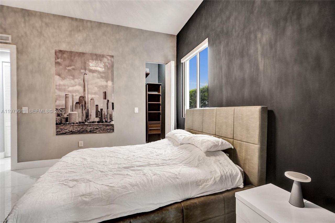 10223 NW 75th Ter , Unit ., Doral, FL 33178 Photo