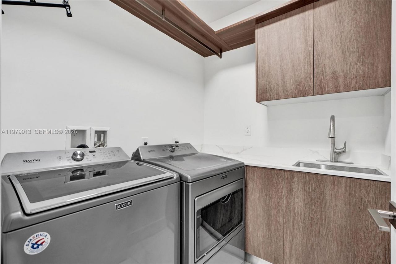 10223 NW 75th Ter , Unit ., Doral, FL 33178 Photo