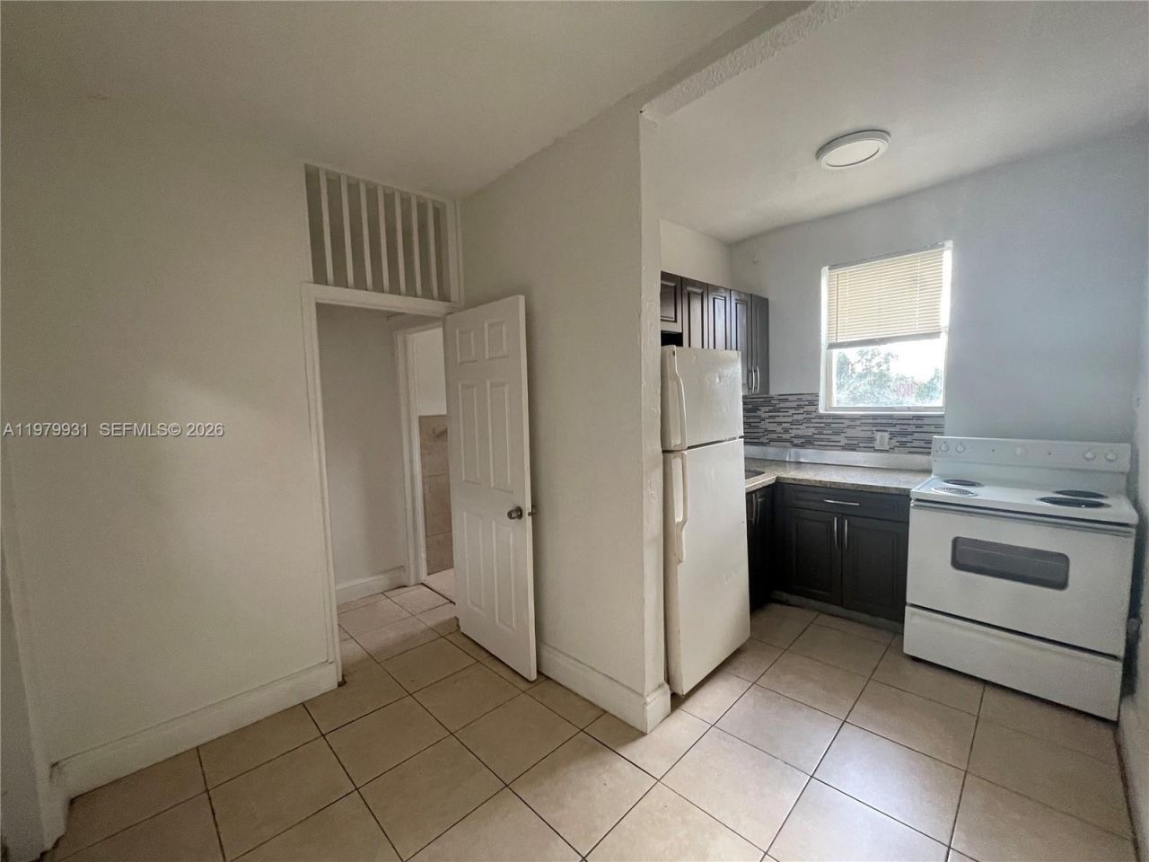 1060 NW 47th St, Unit 5, Miami, FL 33127 Photo