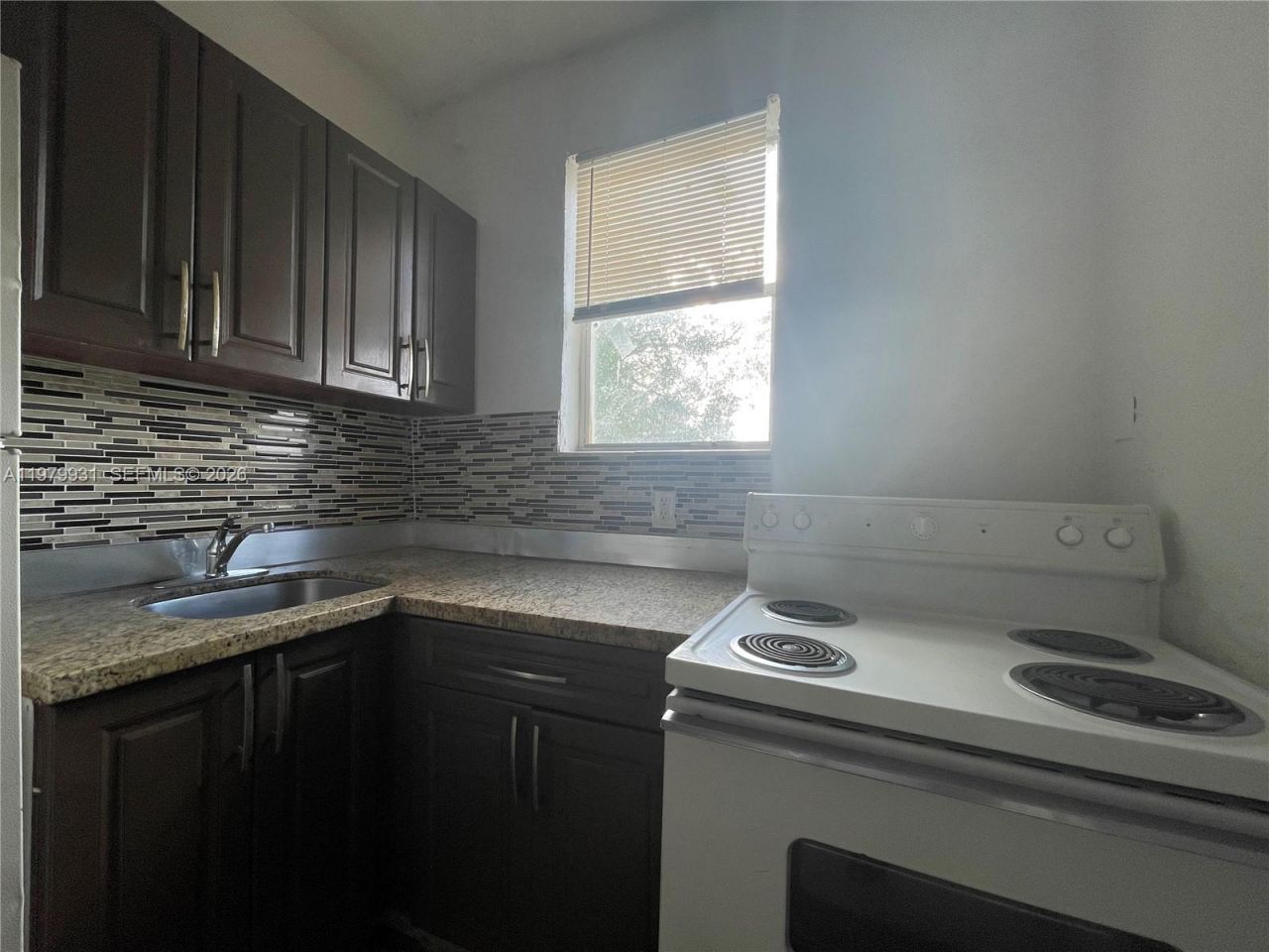 1060 NW 47th St, Unit 5, Miami, FL 33127 Photo