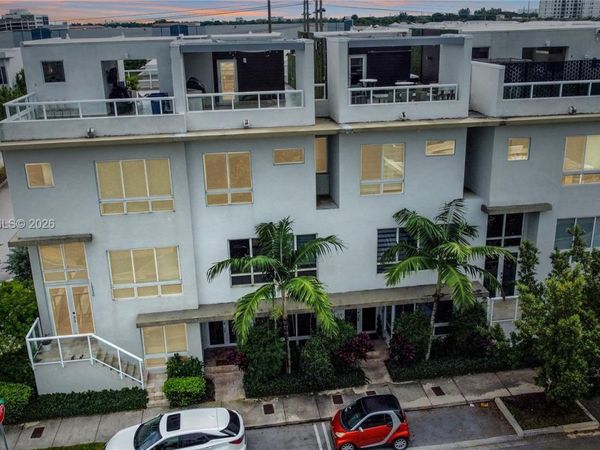 10336 NW 64th St , Unit ., Doral, FL 33178