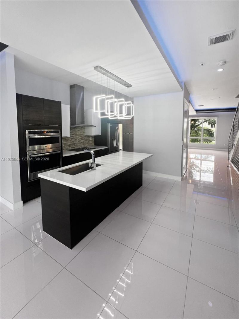 10336 NW 64th St , Unit ., Doral, FL 33178 Photo