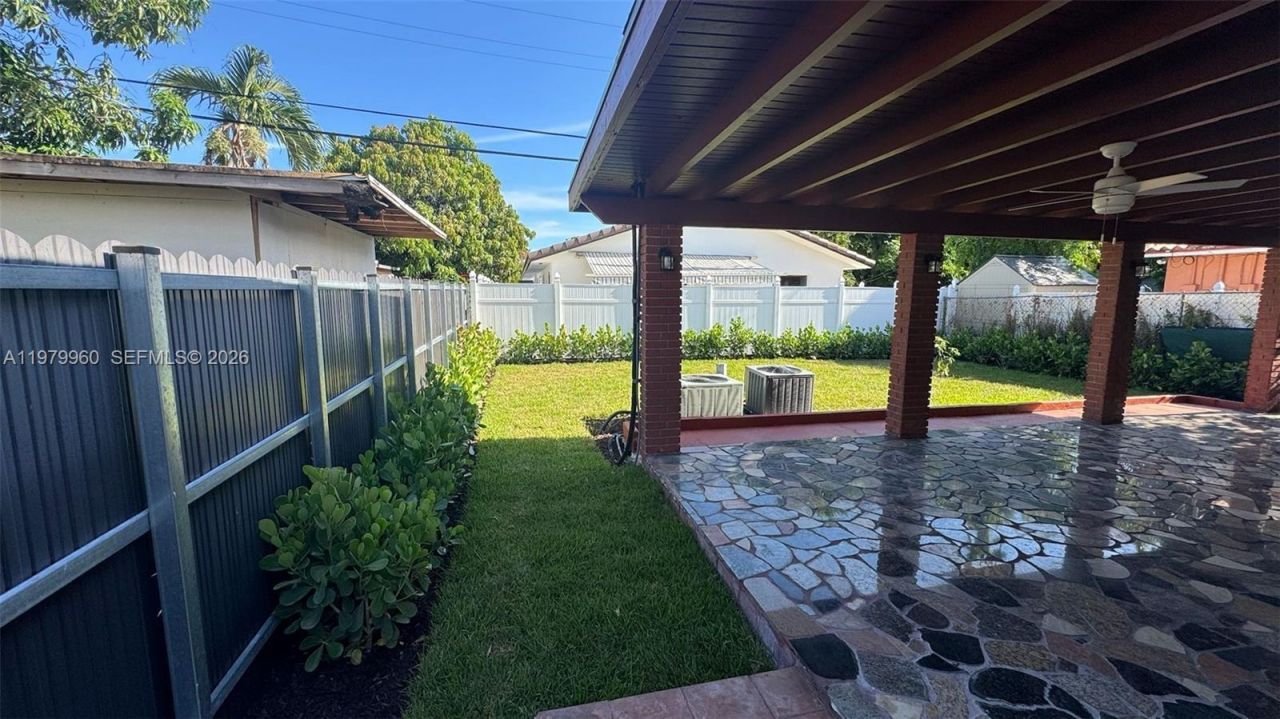 3610 SW 25th Ter , Unit 3612, Miami, FL 33133 Photo